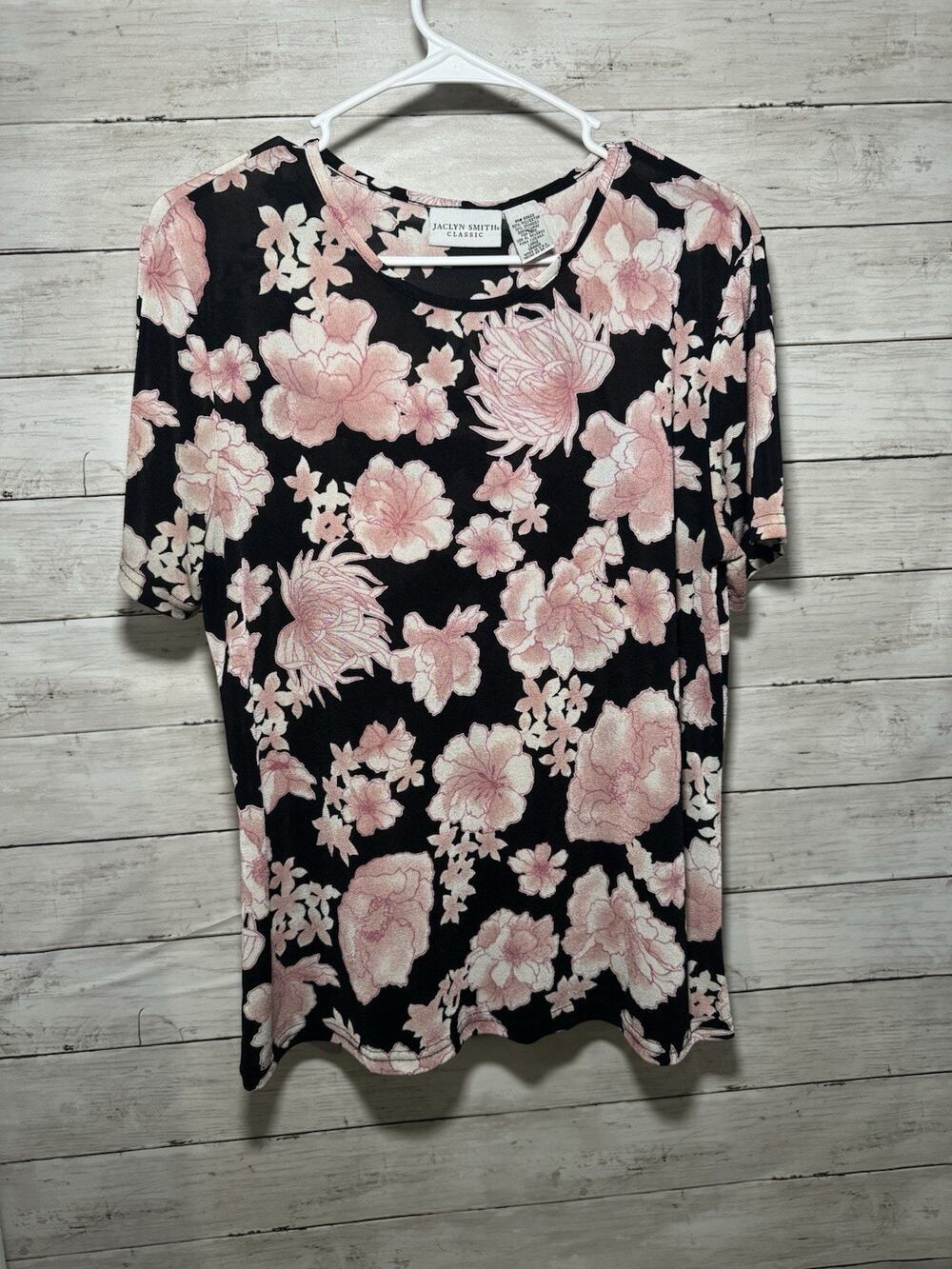 Jaclyn Smith Women’s Pink Floral Short Sleeve Shirt Size Large Stretchy Cute Top